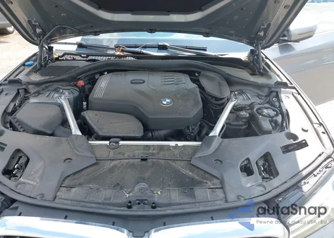 2023 BMW 530 I xDrive z USA, uszkodzony, nr VIN WBA13BJ01PCM54043